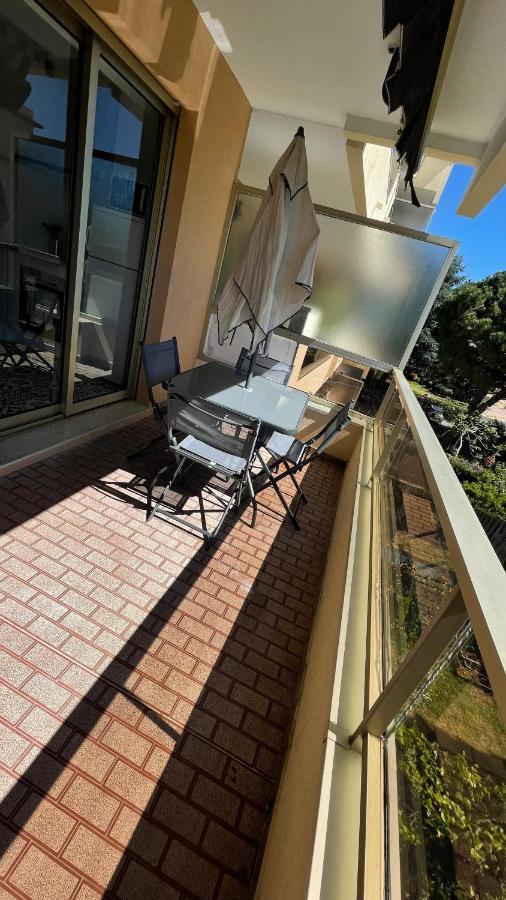 Appartement Cuba Nice Сен-Лоран-дю-Вар Екстериор снимка