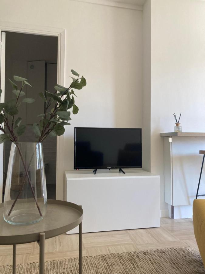 Appartement Cuba Nice Сен-Лоран-дю-Вар Екстериор снимка